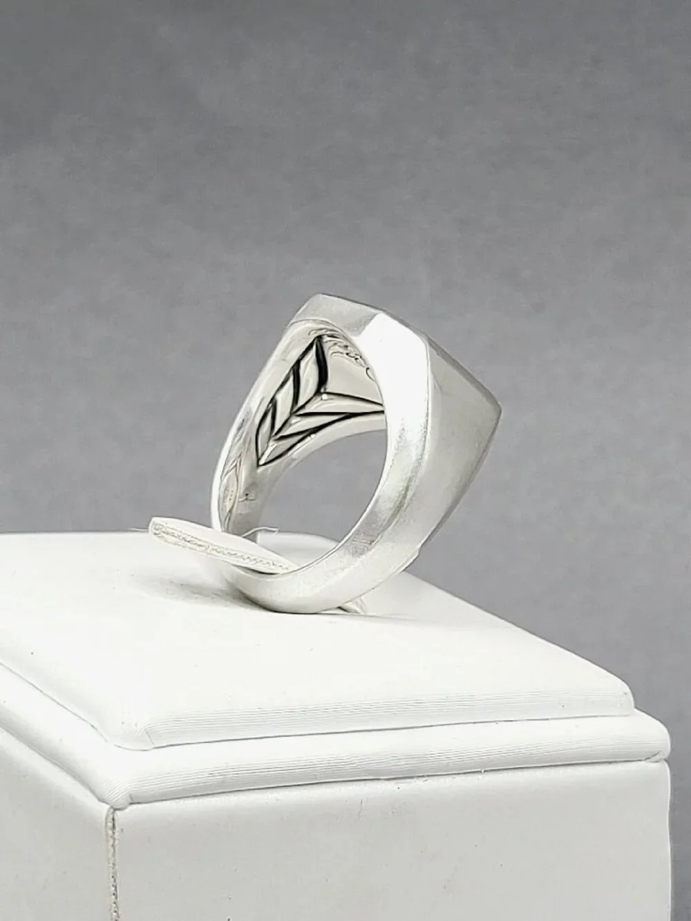 David Yurman Streamline Signet Ring w/ Pavé Black Diamonds - 18mm - Size 9